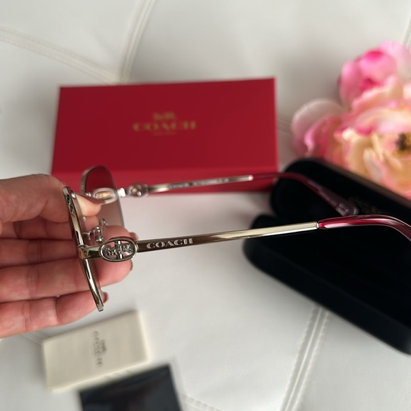 🔥 Gorgeous COACH SUNGLASSES - Picture 4 of 4